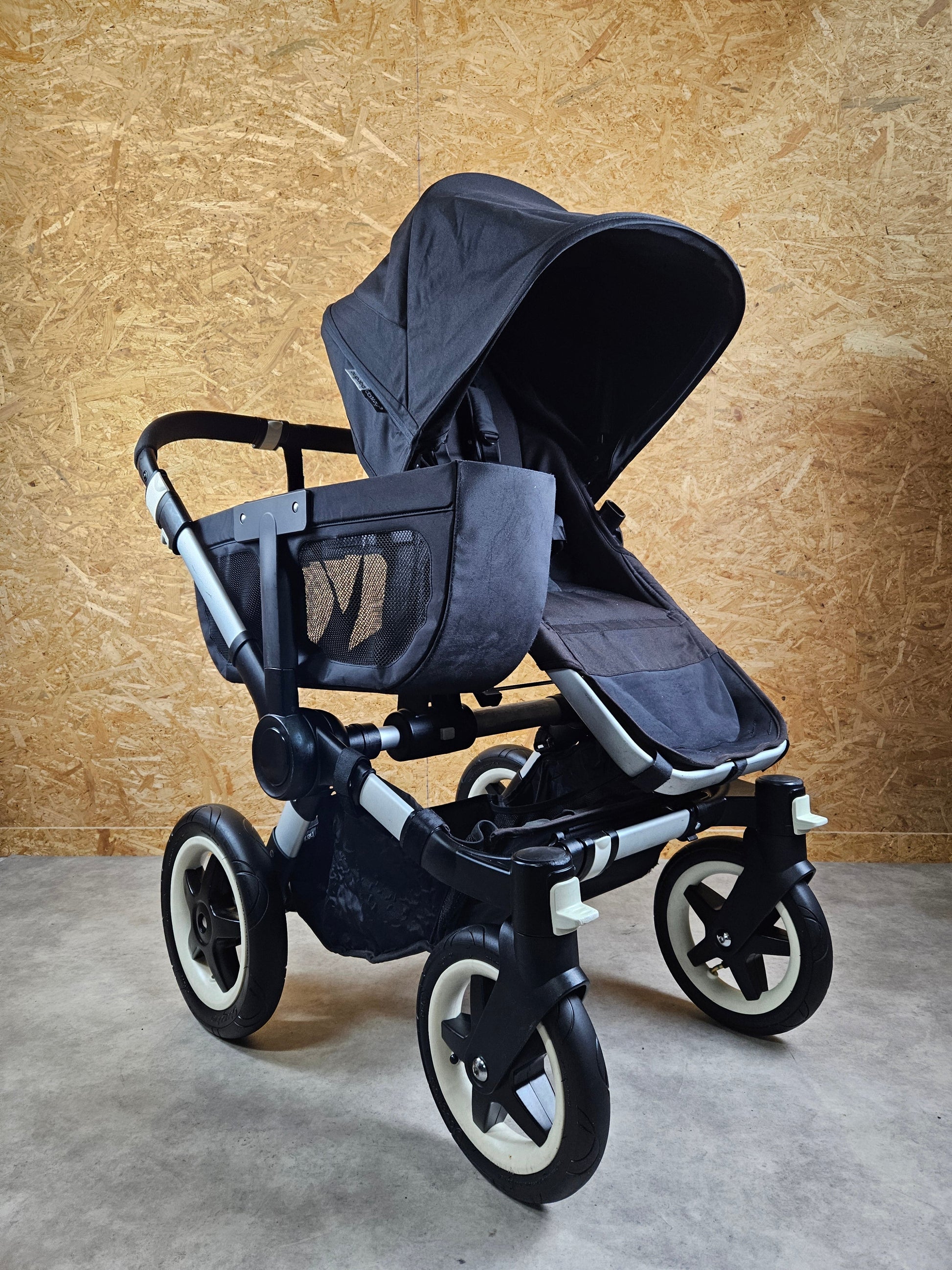 Bugaboo - Donkey 3 Duo (sportsitz und Liegewanne) Schwarz Inkl. Seitliche Gepäcktasche in Gutem Zustand Kinderwagen 2