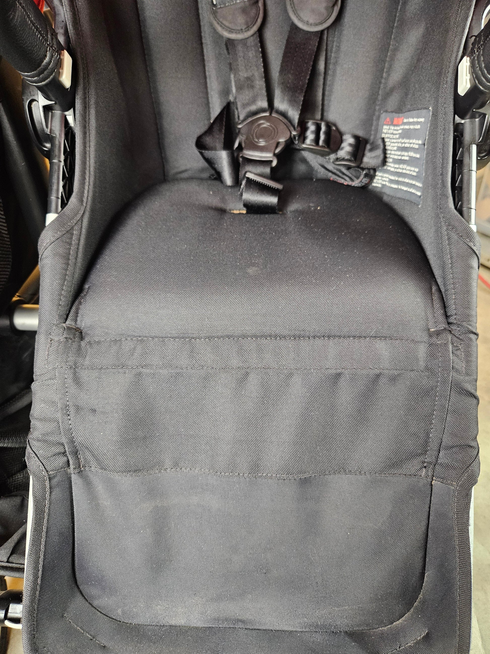 Bugaboo - Donkey Mono Kinderwagen (1 Liegewanne / 1 Sportsitz) Inkl. Seitliche Gepäcktasche - Schwarz Rot in Gutem