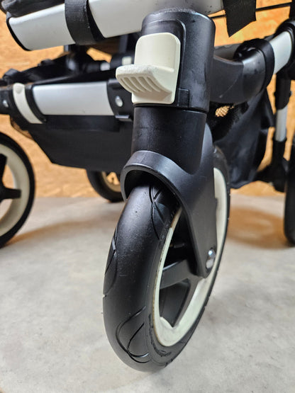Bugaboo - Donkey Mono Kinderwagen (1 Liegewanne / 1 Sportsitz) Inkl. Seitliche Gepäcktasche - Schwarz Rot in Gutem