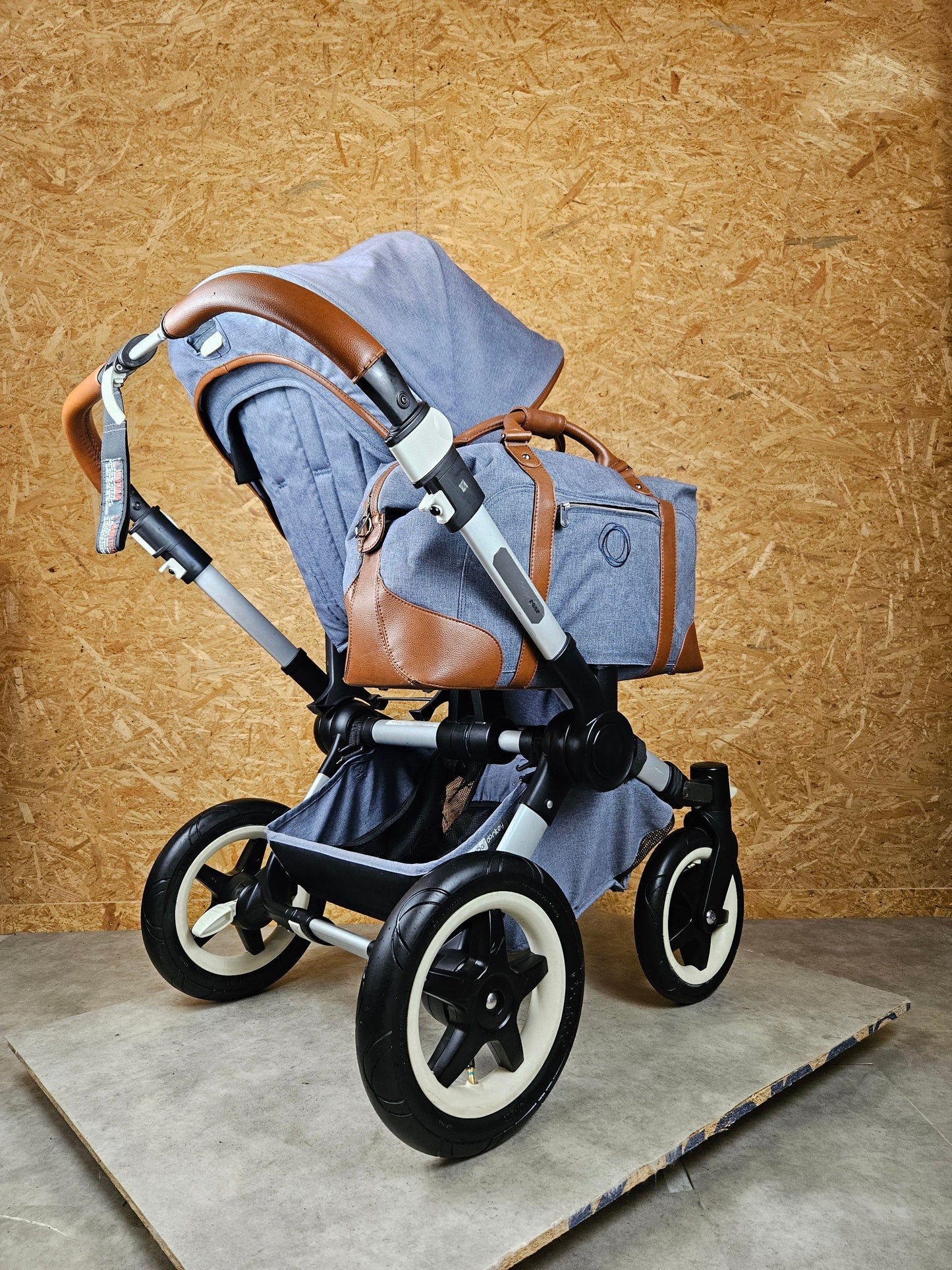 Bugaboo - Donkey Mono Weekender Sonderedition (sportsitz und Liegewanne) Geschwisterwagen Inkl. Seitliche Gepäcktasche
