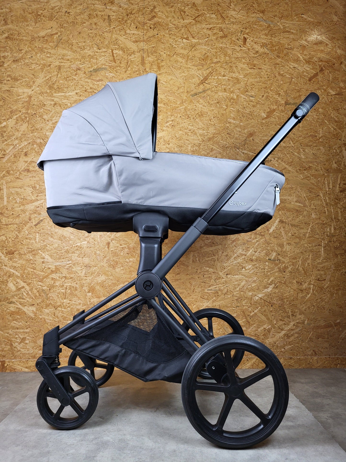 Cybex - Priam Kombikinderwagen (sportsitz und Babywanne) - Grau in Gutem Zustand am Besten Kinderwagen 8 Kostenloser
