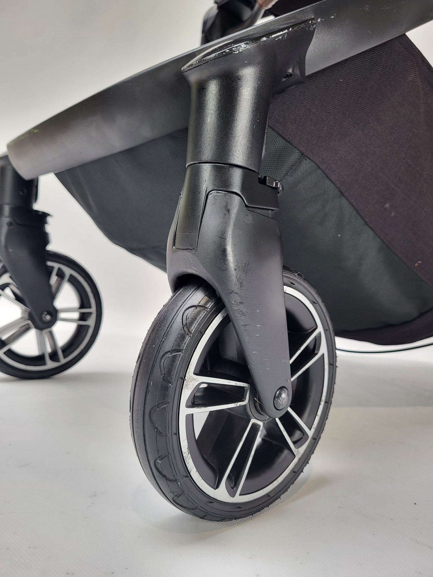 Nuna - Demi Grow