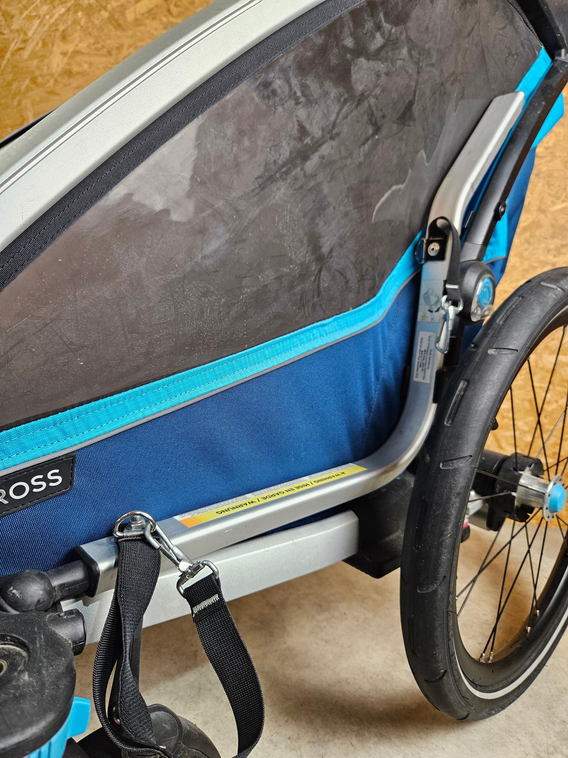 Thule - Cross am Besten Fahrradanhänger 9